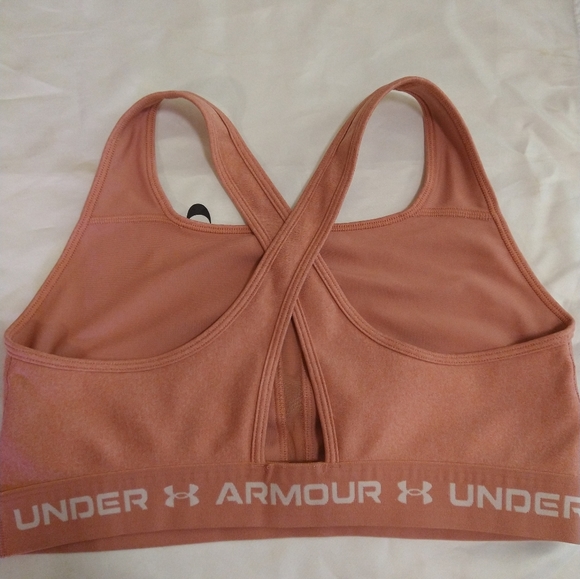 Under Armour sports bra - Picture 2 of 3